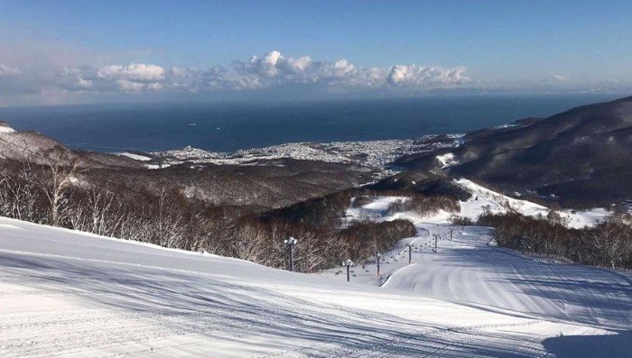 朝里川溫泉滑雪場營業時間
